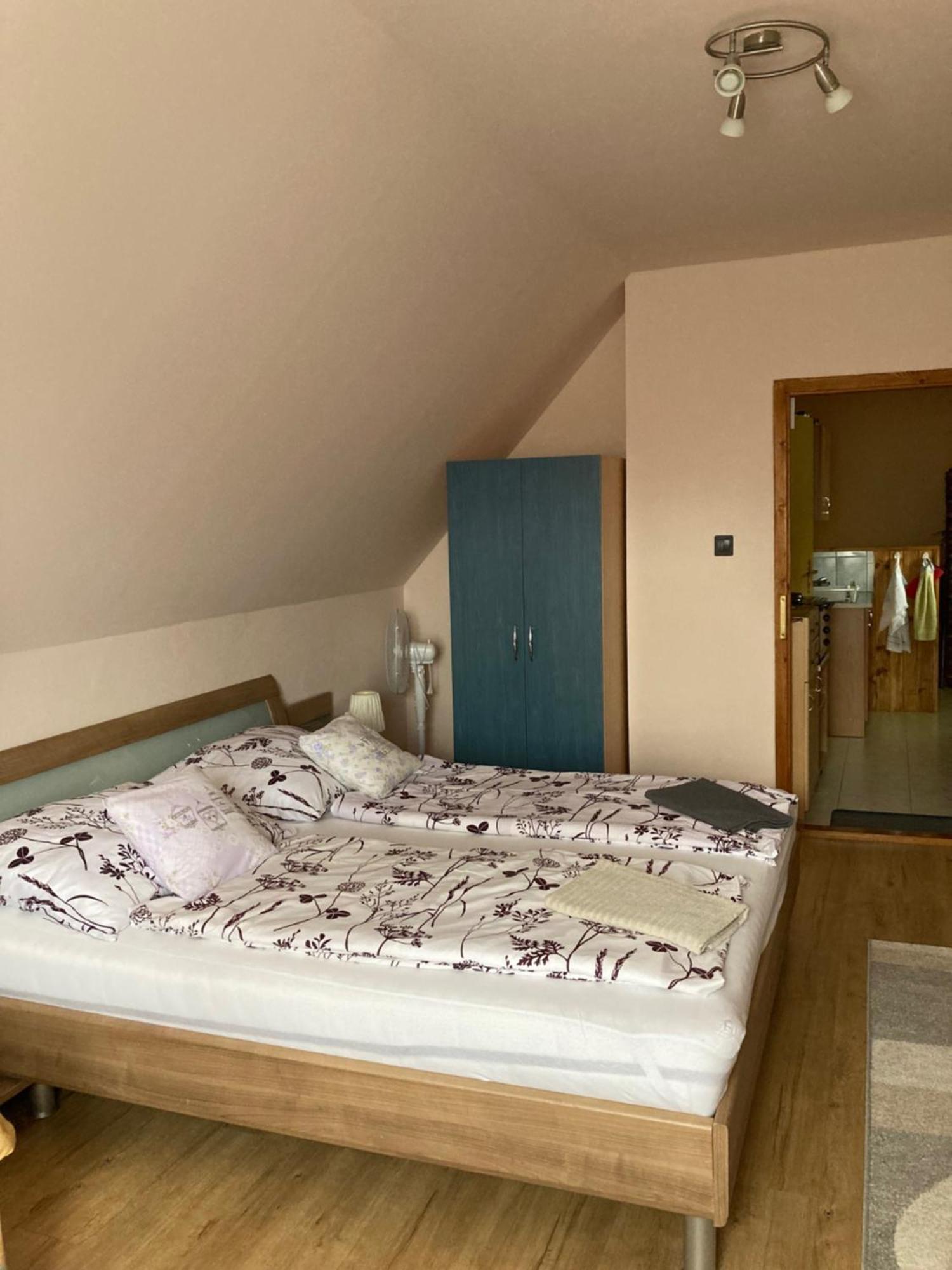 Lilla Apartman Sárvár Kültér fotó